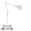 Beauty Items Vergrößerungs-LED-Stehlampe mit Lupe