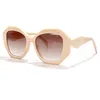 Mode femmes lunettes de soleil chaudes haute qualité lunettes de soleil été rétro carré surdimensionné lunettes marque designer deiving lunettes de plein air noir avec boîte