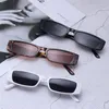 Óculos de sol 1 PCS Moda Retro Quadro Pequeno óculos Retângulo Vintage Eyewear estreito de tendências UV4007313622