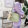 대용량 디자이너 겨드랑이 숄더 가방 겨드랑이 2022 여름 새로운 단순, 올해의 인기있는 대기 여성 버킷 가방