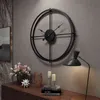 Kreatywny duży metalowy zegar ścienny w stylu vintage Nowoczesny design do dekoracji biura domowego wiszące salon klasyczny metalowy zegarek ścienny 210325