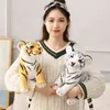 CM Реальная жизнь сидит тигр плюшевые игрушки для детей Дети Симпатичная приятная кукла для животных детское творческое день рождения подарка дома декор дома J220704