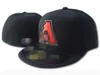 メンズファッションヒップホップクラシックブラックカラーアリゾナフラットピークフルサイズ閉鎖キャップ野球スポーツすべてのチームフィット帽子サイズ7-サイズ8ミックスオーダーH23-5