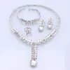 Kvinnors bröllop strass kristall uttalande hänge halsband dingle örhängen armband ring party smycken set
