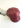 2019 skórzany vintage moda berets malarz czapkę jesienne zimowe czapki męskie samiczne stałe kolor skórzana czapka j220722
