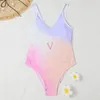 Новый стиль градиент буквы купальники металлическая пряжка сплит купальники летний пляжный купальный костюм Женщины на пляжной одежде