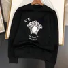 Designer Mens Hoodie Sweatshirt V Sweater Medusa L￥ng ￤rm Tshirt Kvinnor Neck tr￶ja G8VM