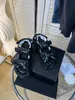 2023 sandali di lusso da donna pantofole da uomo diapositive sandali in pelle da donna scarpe casual Hook Loop