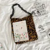 Sonbahar kış kadife omuz çantaları retro leopar desen çanta kalın zincir çantalar kadın günlük sıcak yumuşak crossbody 220812