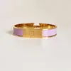 2022 Haute qualité Designer Bijoux Design Bracelet en acier inoxydable boucle d'or bracelet vacances d'été charme bijoux de mode hommes et femmes bracelets de couple