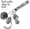 4 piece t Fashion Defense Keychains Set Pompom Alarm Keychain Läppstiftshållare och armband för kvinnor män Självförsvarsnyckelring