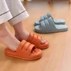 Chaussons Pantufas De Banho Femininas Chinelos Lisos De Eva Com Salto Grosso De 4cm e Antiderrapante Para Uso Em Casa 220427