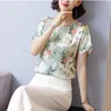 Kvinnors blusar skjortor koreanska mode silk kvinnor satin blommor batwing hylsa vit lös blusas femininas elegante mujerwomen's