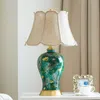 Tafellampen Amerikaanse luxe keramische lamp voor woonkamer hoek hoek Chinese stijl retro huishoudelijk creatief slaapkamer bed lampable