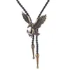 Pajaritas Bolo Tie Camisa retro Cadena Eagle Bollow Collar Collar de cuero Colgante largo Fier22