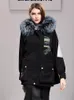 La fausse fourrure pour femme The Pie surmonte la doublure Winter Rex pour rester au chaud et peut être retirée. Col Femme Style CourtFemme FemmeFemme