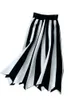 Kvinnors stickade kjol randig färg blockerad höst hög midja elastisk a-line big swing kjolar japan hajuku kvinnlig falda ls147 220401