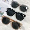 Солнцезащитные очки тренд для женщин Vintage негабаритные солнцезащитные очки для мужчин дизайнер дизайнер мода на открытый UV400 GlassesSunglasses