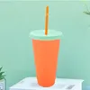Тумблеры с крышкой и соломенной питьевой крутой пластиковый цвет с изменением чашки PP Материал.