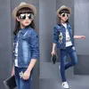 Completi di abbigliamento Abbigliamento per bambini Appliques Giacca di jeans Jeans T-shirt 3 pezzi Abito per ragazze Amore Abiti con paillettes Abito novità autunnoAbbigliamento