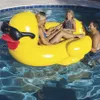 La piscina gonfiabile estiva fa galleggiare le zattere che nuotano gialle con le maniglie addensano il PVC gigante 82,6x70,8x43,3 pollici Zattera galleggiante per tubo galleggiante