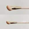 Liquid Touch Foundation Brush Concealer Makeup Brush med unikt skulpterade borst och en spetsig mjuk silkeslen som bygger B9584701