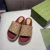Newset Classic Lady Pantofole Donna Strawberry Beach Scarpe con fondo spesso Piattaforma Sandali con alfabeto Pantofole con tacco alto in pelle taglia 35-44