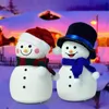 ストリングススノーマンナイトライトUSB充電式クリスマスイヤー漫画シリコーンLEDミュージックモード7色の変化人形ギフト