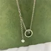 Designer halsband Luxurys smycken kvinnor039s hänge halsband temperament benkedja svettkedja sterling silver ring inde8582558