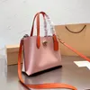 Top Borse tote da donna Borsa a tracolla in pelle Tote di grande capacità Borsa da donna Borsa da viaggio Borsa di qualità bianca Borsa tote casual genuina Borsa da mummia