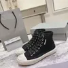 2022 Luksusowe klasyczne buty do skate Chuck Canvas Zagraj wspólnie duże oczy High Dot Heart Women Men Men Designer Designer Chaussures MKJK00003