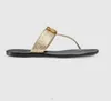 Slipperdesigner Slide Summer Sandals Fashion Men Beach Inomhus Flat Flip Flops Leather Lady Women Dams Tisters Storlek 35-45 Sandaler