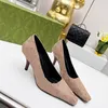 상자 특허 가죽 신발 Mary Jane Pumps Mid Jeweled Heel Dress Shoes 금속 기술 패브릭 샌들 크리스탈 하이힐 파티 웨딩 여성 운동화