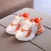 Barn dämpar casual sneakers pojkar slitstarka sneakers flickor lätta skor 2022 baby storlek 21-30 skor med andningsbara G220517