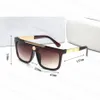 Gafas de sol de diseñador Gafas de sol polarizadas para hombre Rectángulo Adumbral Moda Clásico Anteojos de mujer 4 colores Alta calidad216b