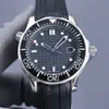 Titanuhr AAAAA Hochwertige Herrenuhren Omg 8215automatisches Maschinenwerk 42mm Classics Diving Sapphire Mirror