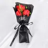 Couronnes de fleurs décoratives, Bouquet de roses artificielles, main tenant une fleur de savon, cadeau de saint-valentin, mariage, fête d'anniversaire, décoration Flo
