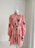 Casual jurken Designer high-end lente zomers linnen roze korte jurk vrouwen lange mouwen print met één borte kledingcasual
