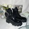 Winterplattform Cowboy Boots Frauen Doppelpockt Taktische Männer echte Lederplattform Neueste Taschenschnee Top Casual Schuhe Größe 35-46