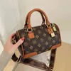 Tassen tas dames winter nieuwe draagbare boston kussen veelzijdige hoge capaciteit sling schouder messenger tag trend handtassen ontwerpdeals