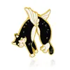 Black White Cat Series Brosch Angry Angel Wings Puss In Boots Cat Animal Emalj Pin Clothes Lapel Badge Jewelry Gift for Kids4468651