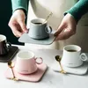 カップソーサーヨーロッパ磁器セラミックコーヒーマグミルクラテジュースティーカップと受け皿セットゴールドスプーンマグクリスマスクリエイティブ