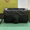 Bolso de hombro de moda Bolsos cruzados Cuero genuino Clásico Negro Metal Cerrojo Cadena Bolsos Totes Monedero Forma de V Solapa de hilo Bolsillo para teléfono celular Cartera cruzada