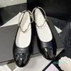 Moda-Lujo Cadena de mujer Zapatos Mary Jane Pisos cosidos diseñador de zapatos de cuero Tobillera Damas Banquete cabeza redonda Boda Vacaciones Zapatos de ballet planos