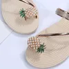 Sandaler vitt bröllop för kvinnor ananas flickor pärla set tå elastisk söt platt sommar glittersandalsandals