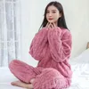 Coral Fleece Pajamas 세트 여성 두꺼운 따뜻한 플란넬 나이트웨어 둥근 목마 여자 잠옷 긴 소매 전체 바지 홈웨어 L220803