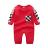 Mode babybyxor Långärmad vår/höst pläd i bomull Nyfödd pojke flicka jumpsuits 0-24 månader Barn Pyjamas