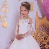 2022 Abiti da ragazza di fiore bianco adorabile per matrimoni Scoop Ruffles Pizzo Tulle Perle spettacolo Principessa Bambini Abiti da festa di compleanno per matrimoni