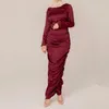 Etnik Giyim Piled Saten Kaftan Müslüman Elbise Zarif Saf Renk Uzun İslami Abayas Kadınlar Mütevazı Giyim Eid Cüppeler WY005247H