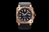 La montre BR0392-D-BR-BR/SCA a un diamètre de 42 mm et une épaisseur de 12,05 mm Utilisez le mouvement Cal.302 Anneau en aluminium anodisé brun gradué de 60 min avec rotation unidirectionnelle